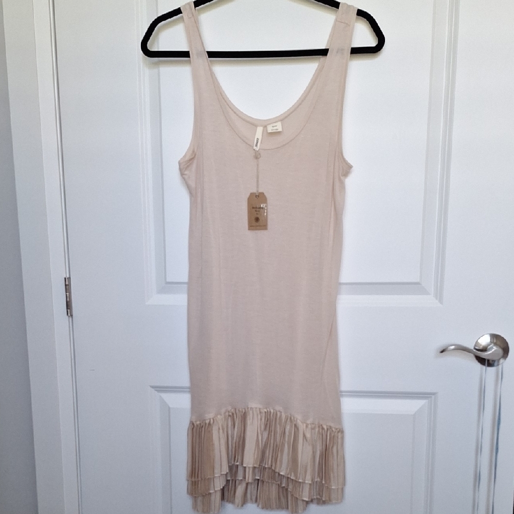 BNWT Cream Sleeveless Dress with Ruffle Hem